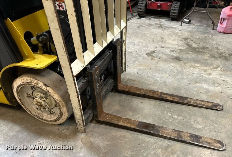 image for item DQ6640 2005 Yale Veracitor 50VX forklift