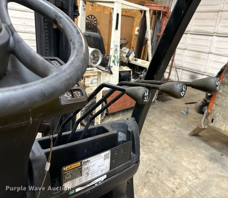 image for item DQ6640 2005 Yale Veracitor 50VX forklift