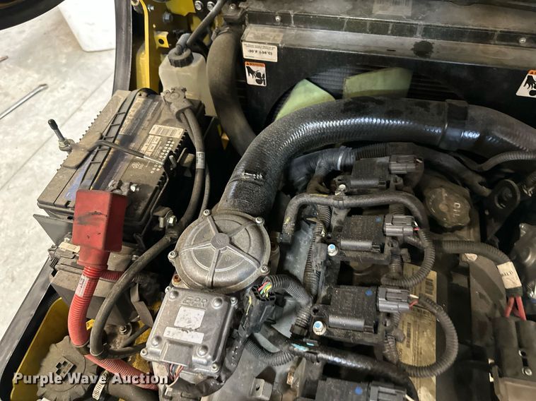 image for item DQ6640 2005 Yale Veracitor 50VX forklift