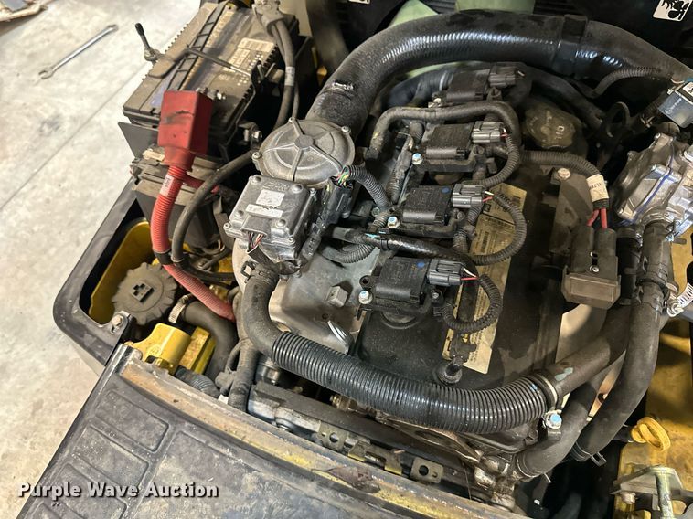 image for item DQ6640 2005 Yale Veracitor 50VX forklift