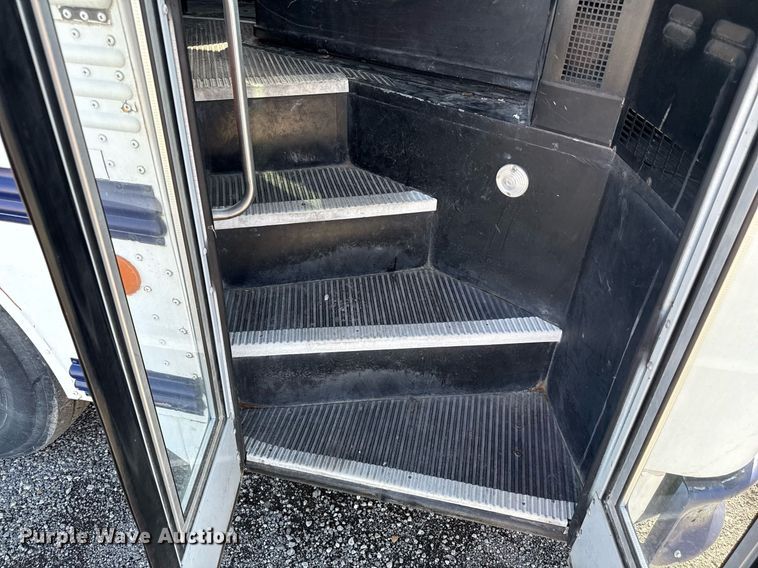 image for item DQ6651 2003 Thomas school bus