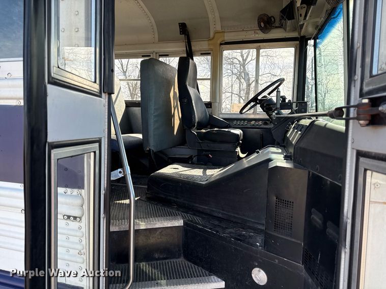 image for item DQ6651 2003 Thomas school bus