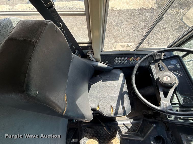 image for item DQ6651 2003 Thomas school bus