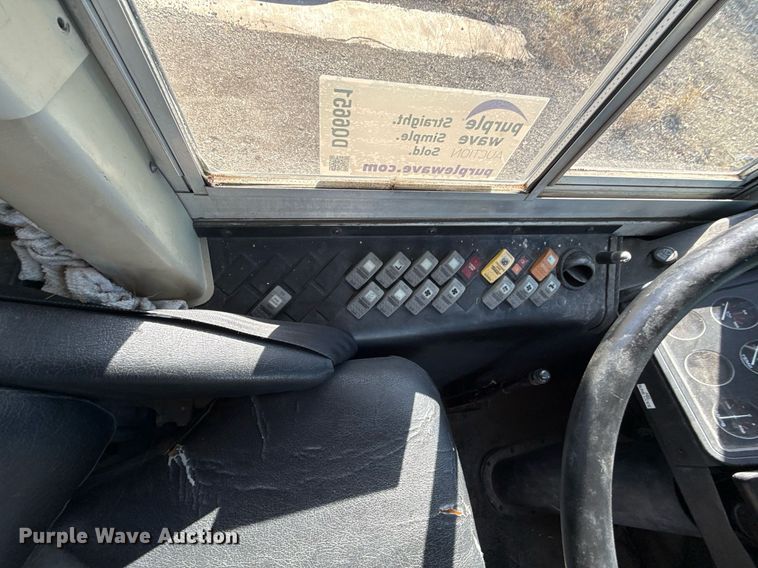 image for item DQ6651 2003 Thomas school bus