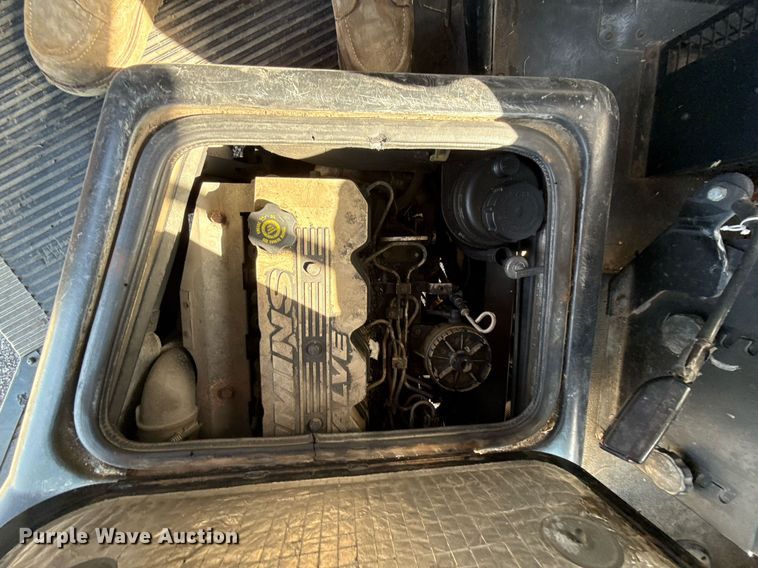 image for item DQ6651 2003 Thomas school bus