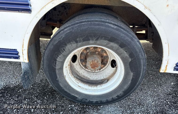 image for item DQ6651 2003 Thomas school bus