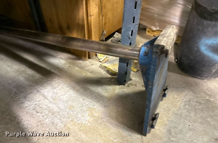 image for item DQ6681 2000 Hyster 50 forklift