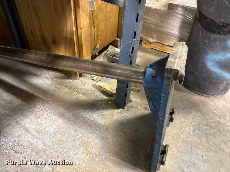 image for item DQ6681 2000 Hyster 50 forklift