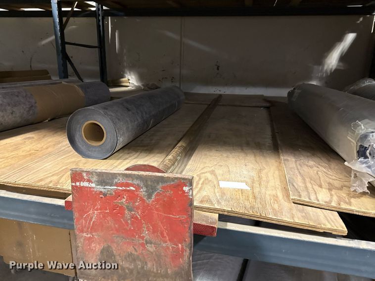 image for item DQ6681 2000 Hyster 50 forklift