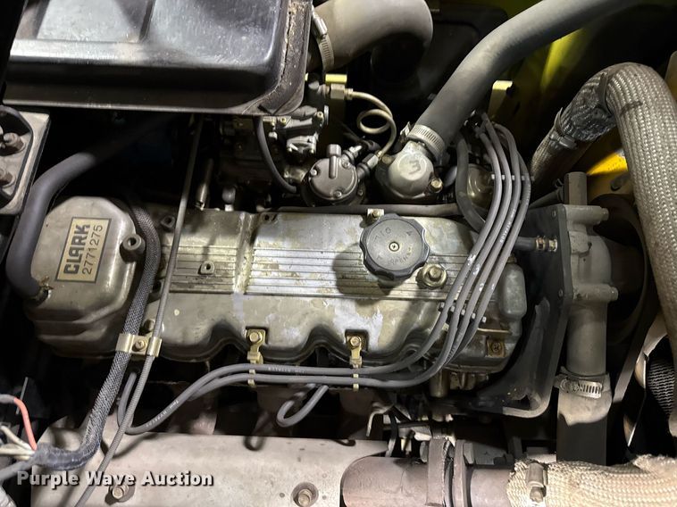 image for item DQ6682 Clark GCS25MB forklift