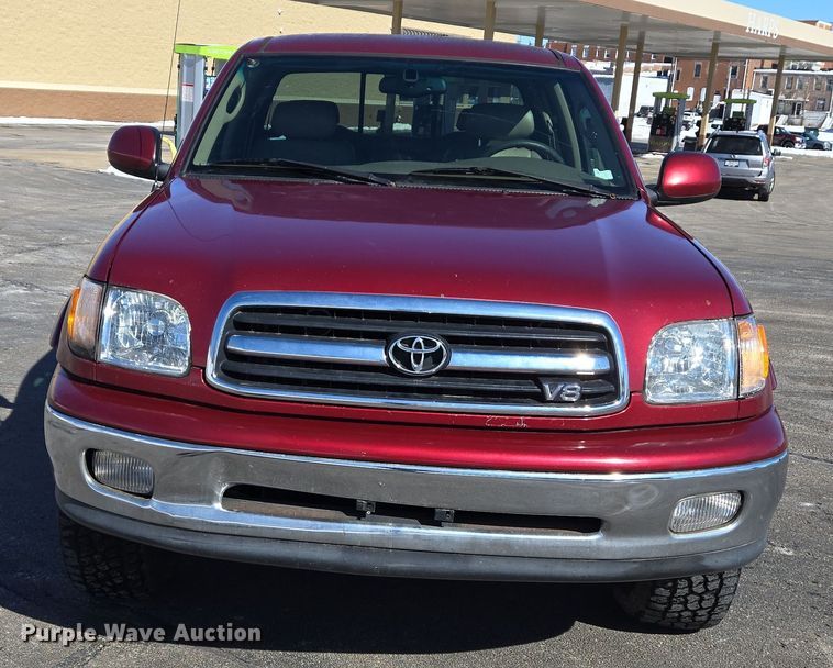 image for item DS5270 2000 Toyota Tundra Limited Access Cab pickup truck