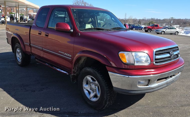 image for item DS5270 2000 Toyota Tundra Limited Access Cab pickup truck