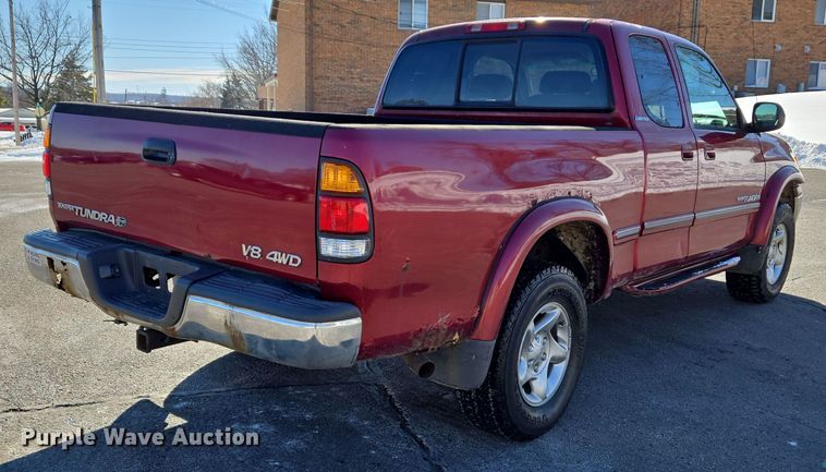 image for item DS5270 2000 Toyota Tundra Limited Access Cab pickup truck