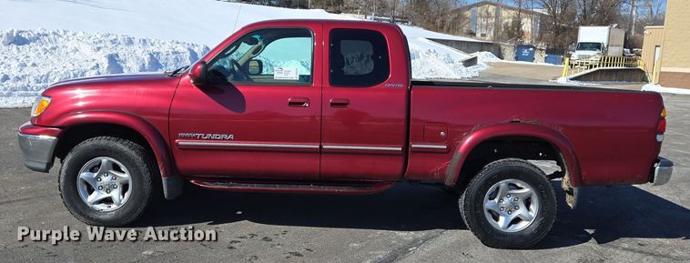 image for item DS5270 2000 Toyota Tundra Limited Access Cab pickup truck