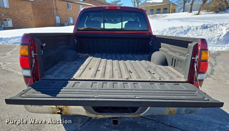 image for item DS5270 2000 Toyota Tundra Limited Access Cab pickup truck