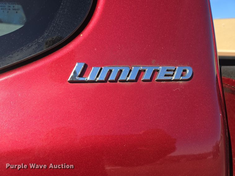 image for item DS5270 2000 Toyota Tundra Limited Access Cab pickup truck