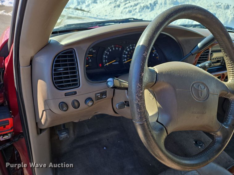 image for item DS5270 2000 Toyota Tundra Limited Access Cab pickup truck