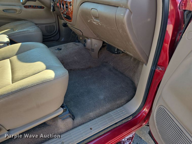 image for item DS5270 2000 Toyota Tundra Limited Access Cab pickup truck