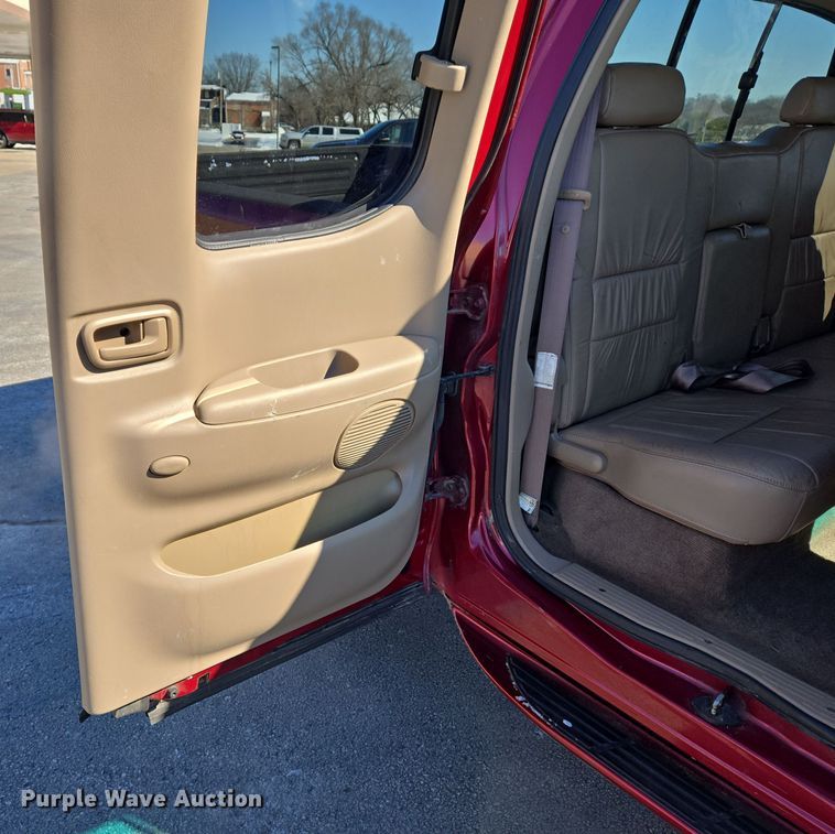 image for item DS5270 2000 Toyota Tundra Limited Access Cab pickup truck