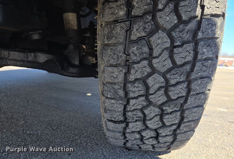 image for item DS5270 2000 Toyota Tundra Limited Access Cab pickup truck