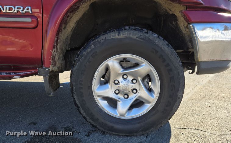 image for item DS5270 2000 Toyota Tundra Limited Access Cab pickup truck