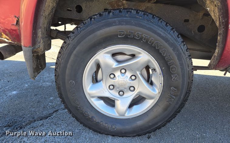 image for item DS5270 2000 Toyota Tundra Limited Access Cab pickup truck