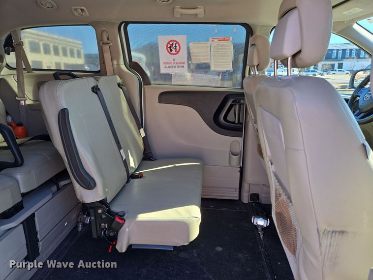image for item DS5291 2015 Dodge Grand Caravan handicap accessible van