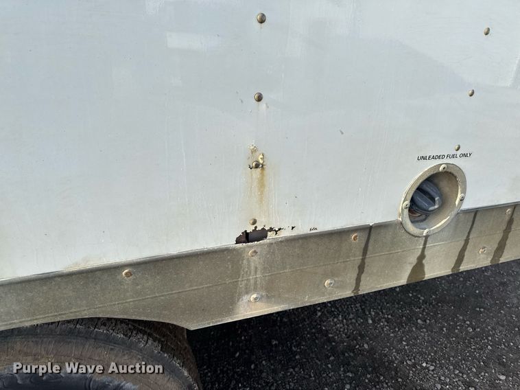 image for item DT0613 2010 Chevrolet Express box truck