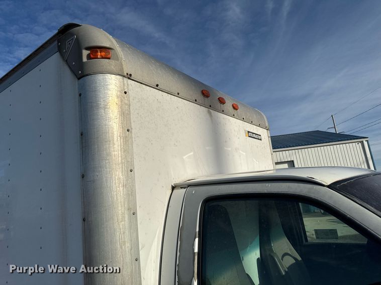 image for item DT0613 2010 Chevrolet Express box truck