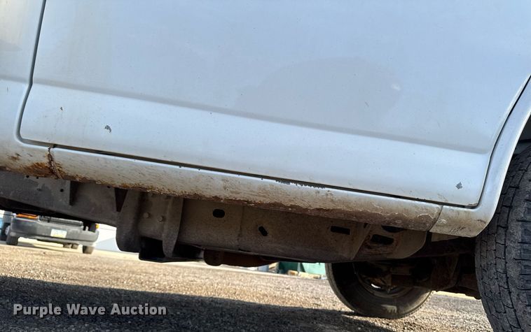 image for item DT0613 2010 Chevrolet Express box truck