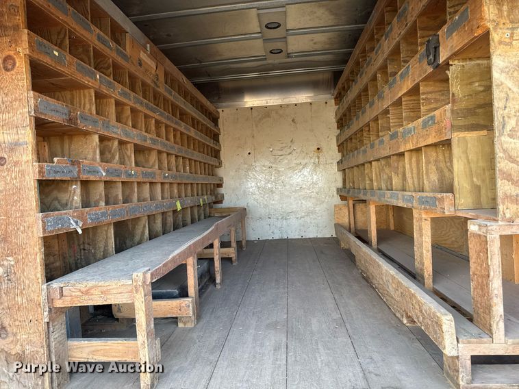 image for item DT0613 2010 Chevrolet Express box truck