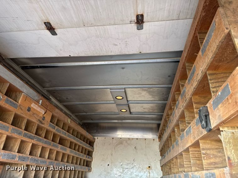 image for item DT0613 2010 Chevrolet Express box truck