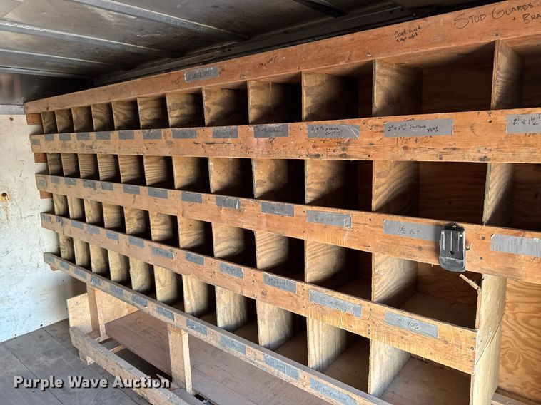 image for item DT0613 2010 Chevrolet Express box truck