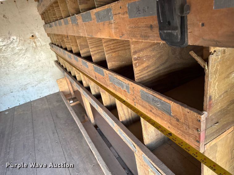 image for item DT0613 2010 Chevrolet Express box truck