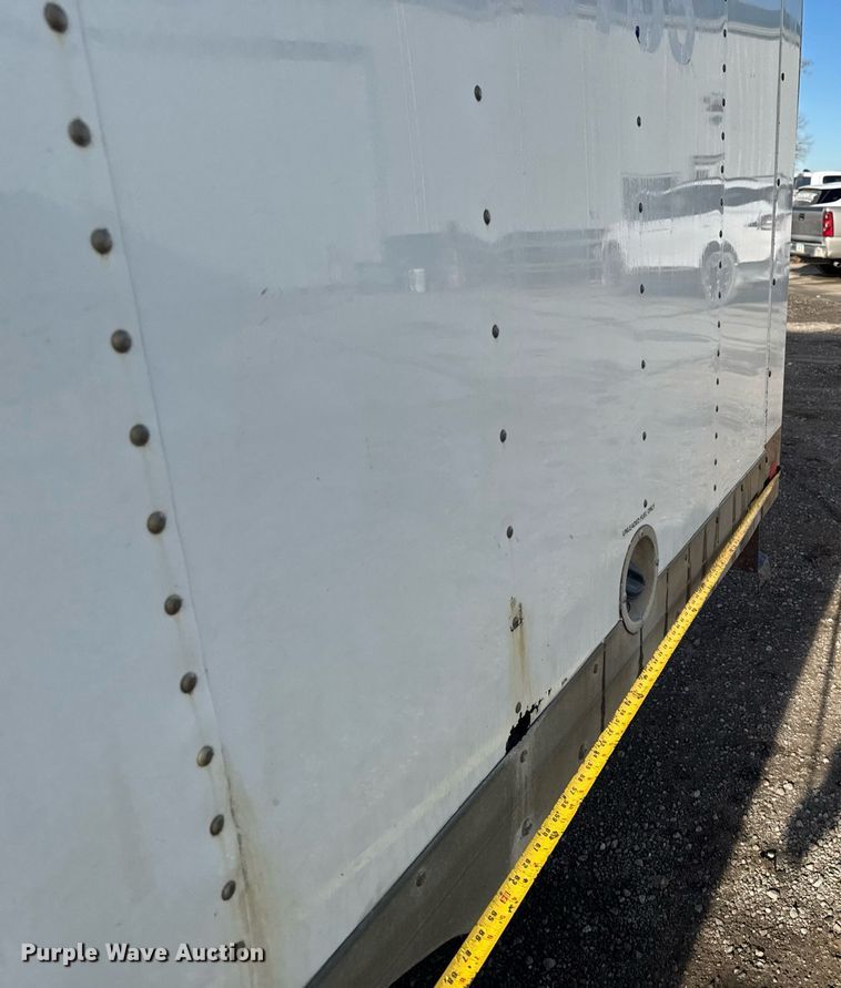 image for item DT0613 2010 Chevrolet Express box truck