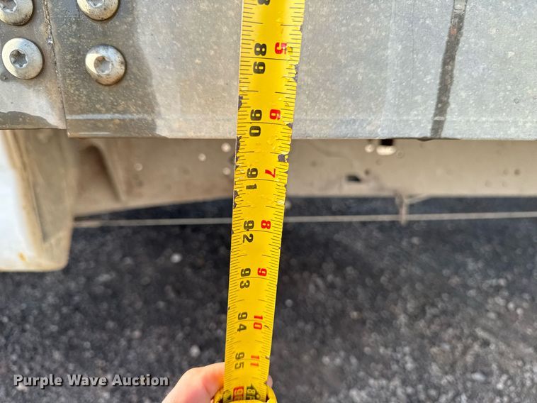 image for item DT0613 2010 Chevrolet Express box truck