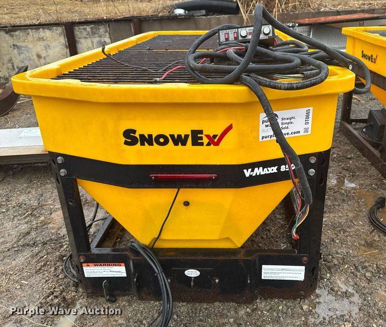 image for item DT0665 (2) Snow Ex spreaders