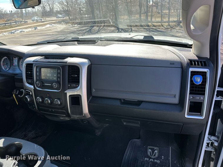 image for item DT4501 2019 Dodge Ram 1500 Classic Crew Cab pickup truck