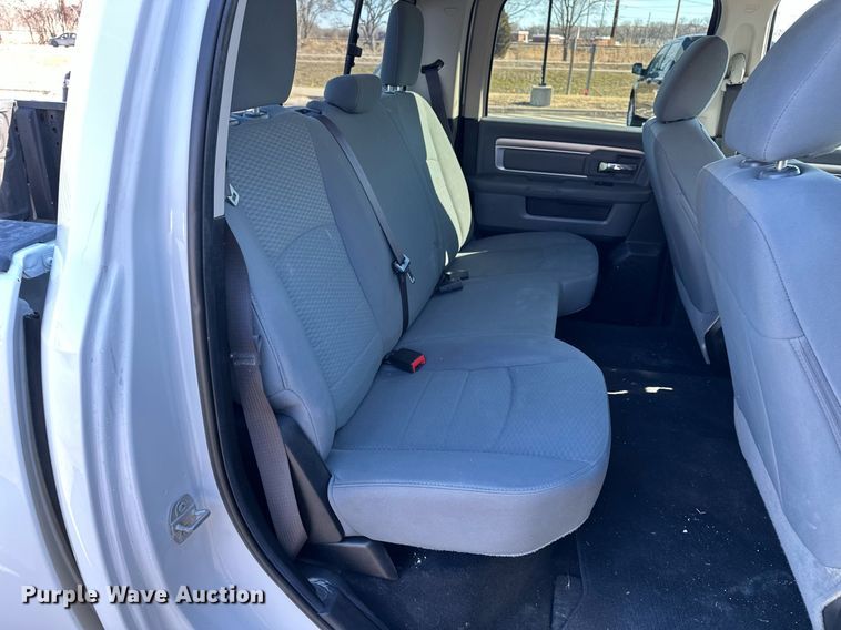 image for item DT4501 2019 Dodge Ram 1500 Classic Crew Cab pickup truck