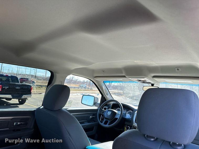 image for item DT4501 2019 Dodge Ram 1500 Classic Crew Cab pickup truck