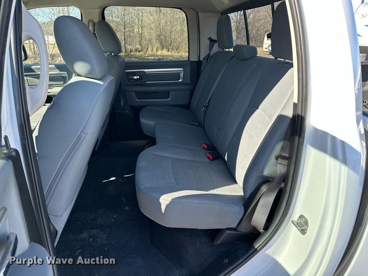 image for item DT4501 2019 Dodge Ram 1500 Classic Crew Cab pickup truck