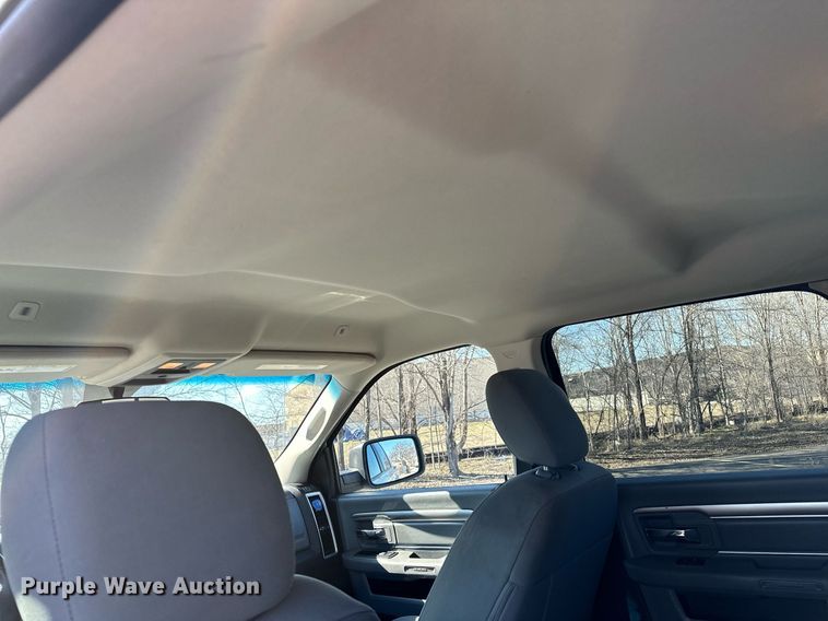 image for item DT4501 2019 Dodge Ram 1500 Classic Crew Cab pickup truck