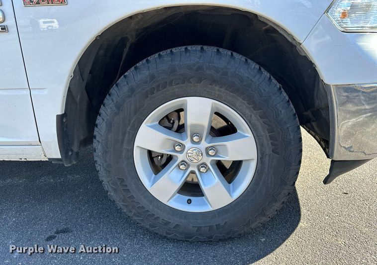 image for item DT4501 2019 Dodge Ram 1500 Classic Crew Cab pickup truck