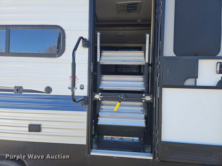 image for item DT4502 2021 Keystone SG295BH21 camper