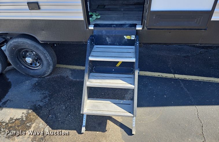 image for item DT4502 2021 Keystone SG295BH21 camper