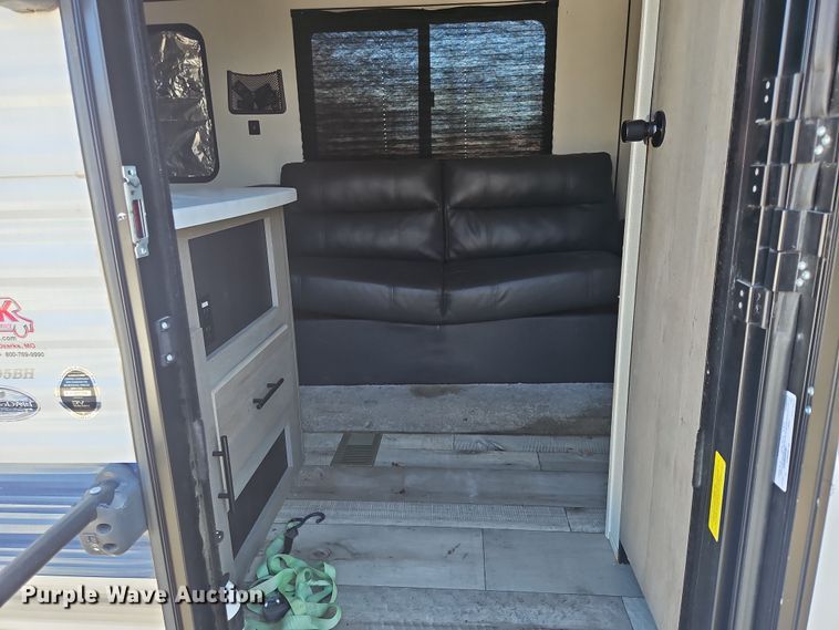 image for item DT4502 2021 Keystone SG295BH21 camper