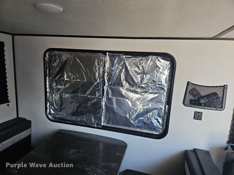 image for item DT4502 2021 Keystone SG295BH21 camper