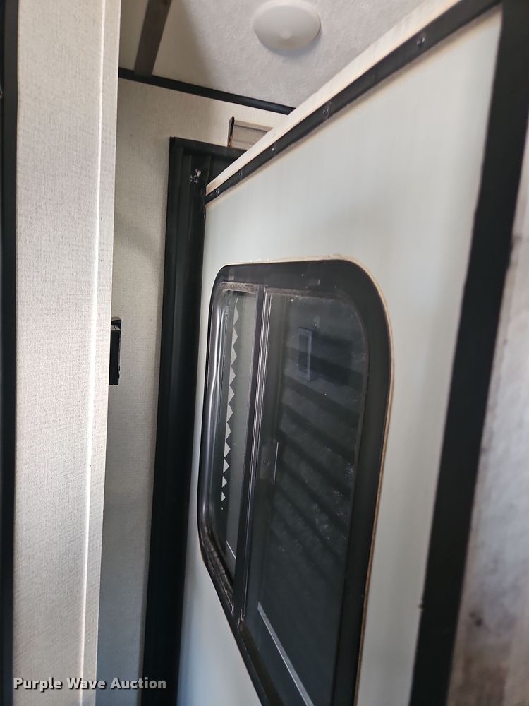 image for item DT4502 2021 Keystone SG295BH21 camper