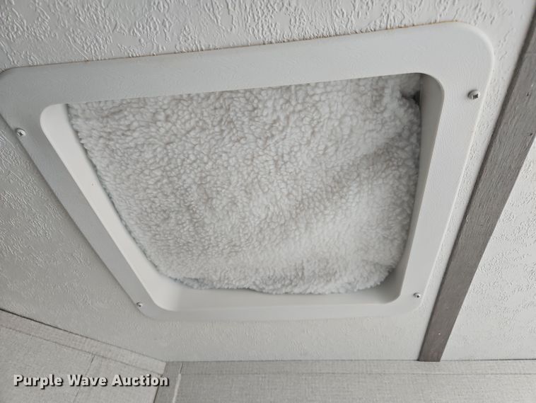 image for item DT4502 2021 Keystone SG295BH21 camper