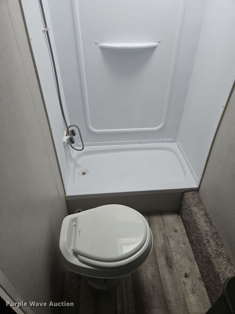 image for item DT4502 2021 Keystone SG295BH21 camper